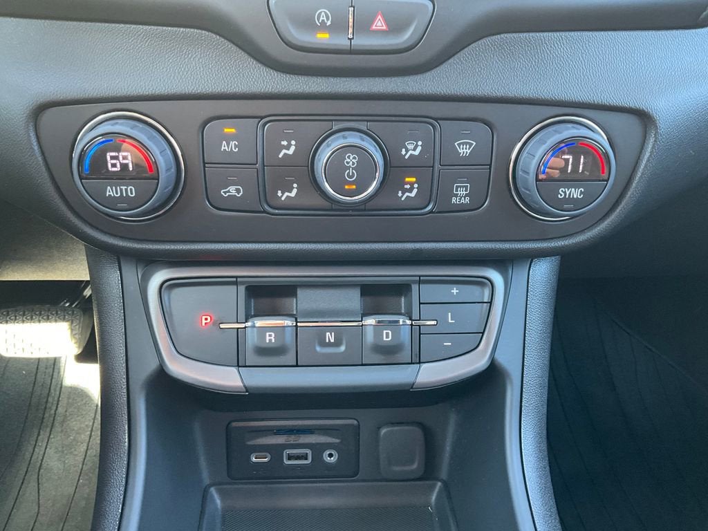 2024 GMC Terrain AT4