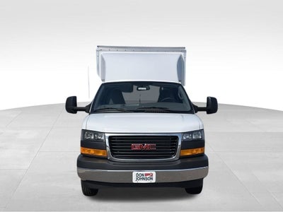 2025 GMC Savana Cutaway 3500 1WT