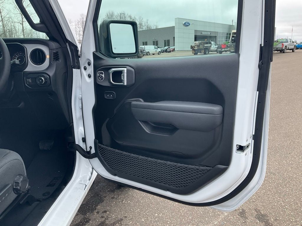 2026 Jeep Wrangler 4-Door Sport RHD 4x4