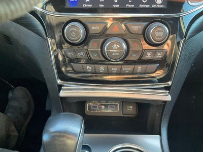 2020 Jeep Grand Cherokee Laredo