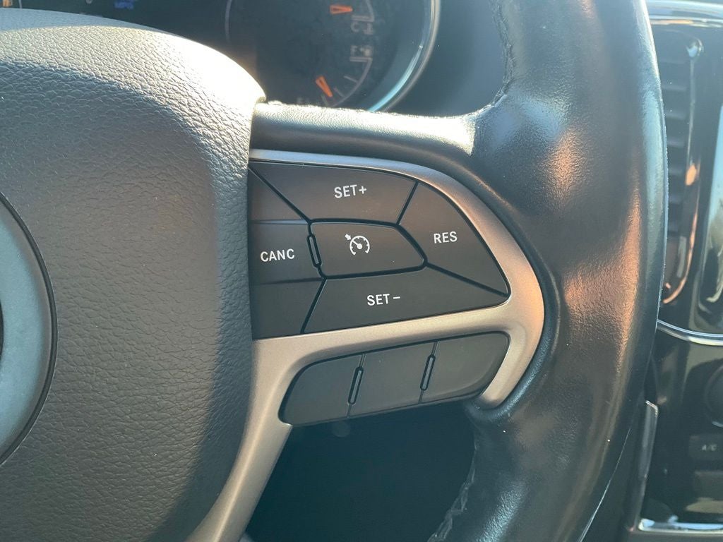 2020 Jeep Grand Cherokee Laredo