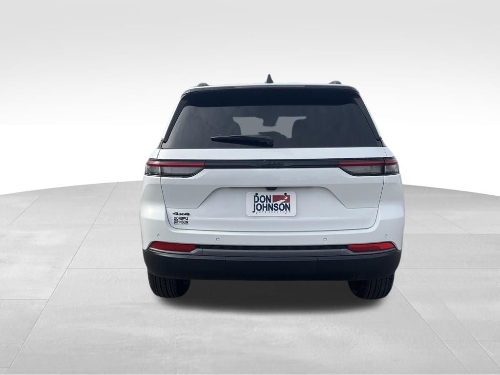 2026 Jeep Grand Cherokee Laredo