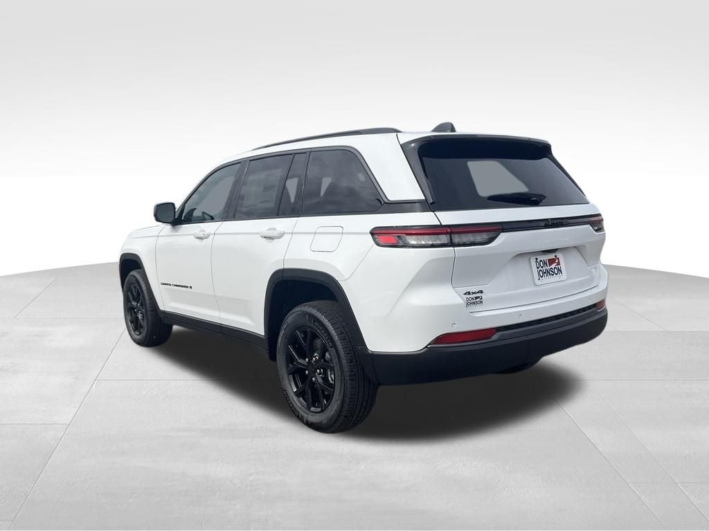 2026 Jeep Grand Cherokee Laredo