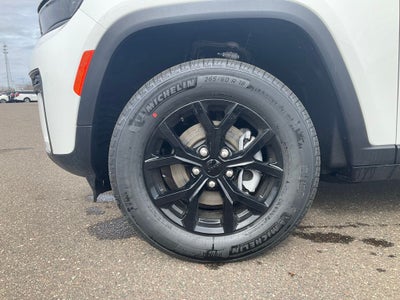 2026 Jeep Grand Cherokee Laredo