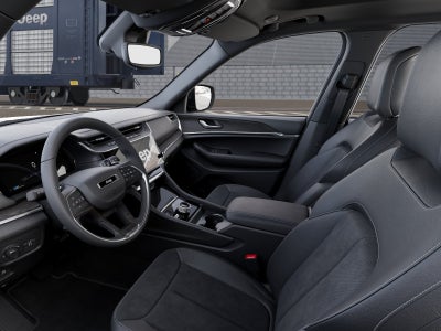 2026 Jeep Grand Cherokee Altitude