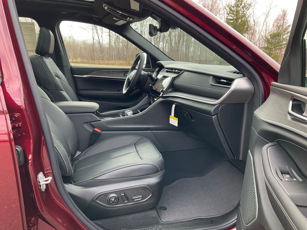 2026 Jeep Grand Cherokee Limited Reserve