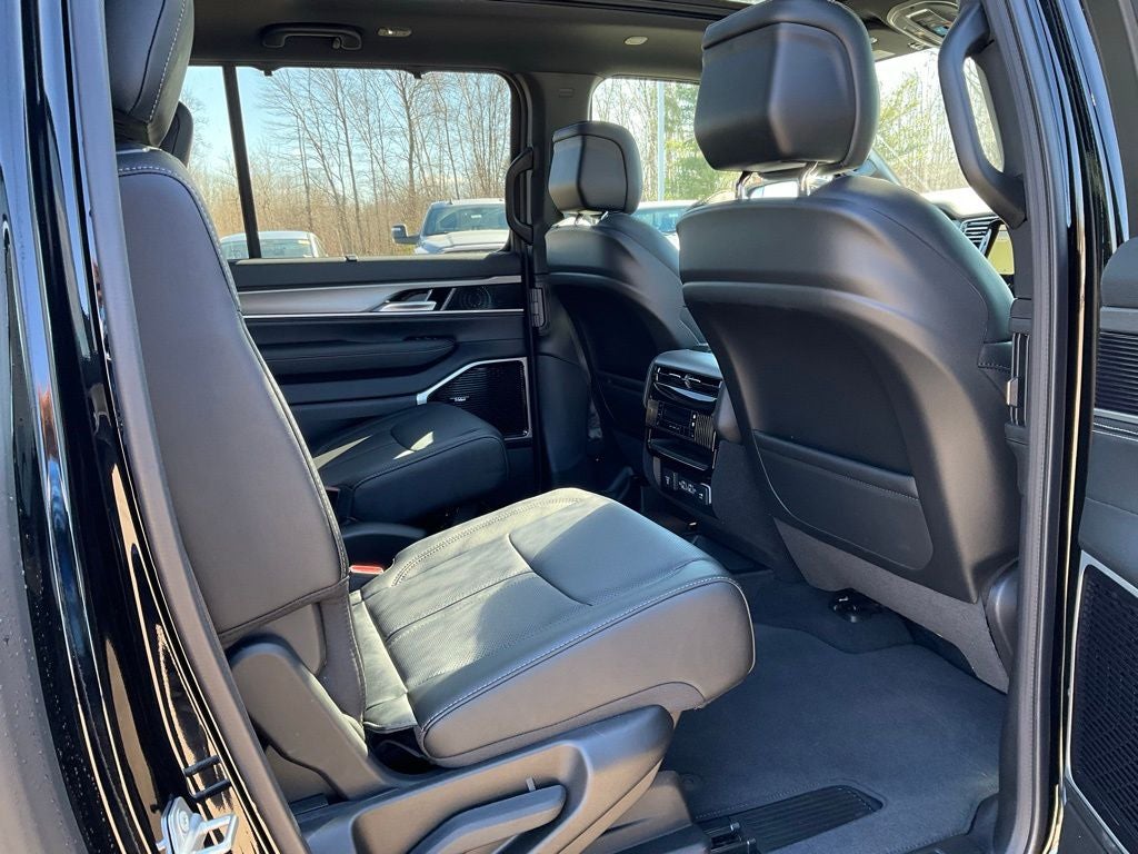 2026 Jeep Grand Wagoneer Limited Reserve