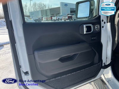 2022 Jeep Gladiator Overland 4x4