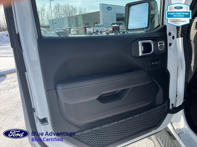 2022 Jeep Gladiator Overland 4x4