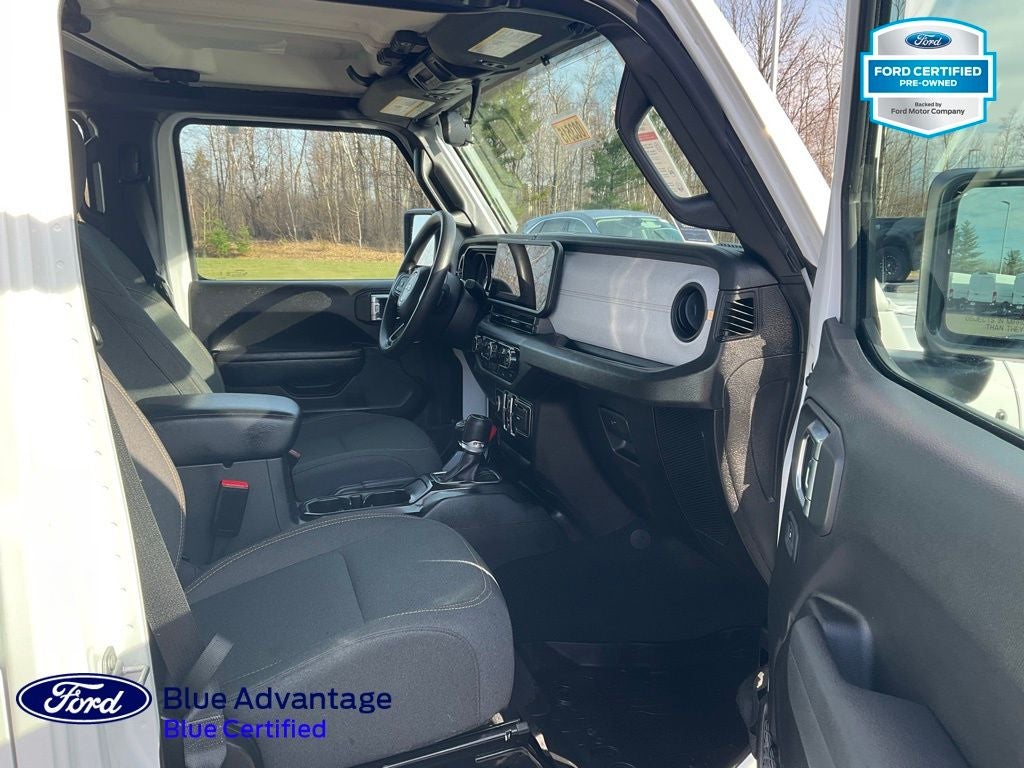 2025 Jeep Gladiator Sport