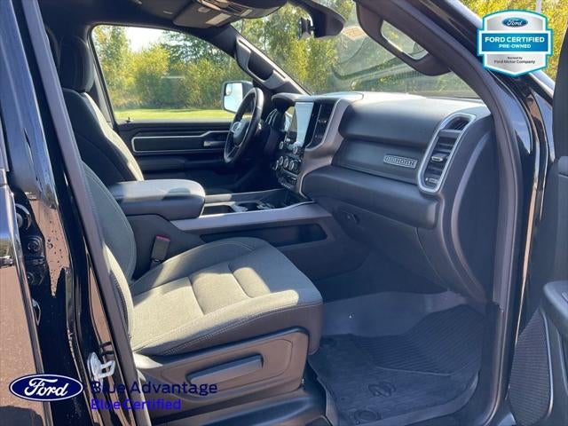 2022 RAM 1500 Big Horn Crew Cab 4x4 5'7' Box