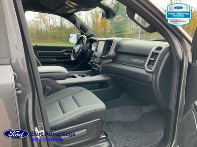 2022 RAM 1500 Big Horn Crew Cab 4x4 5'7' Box