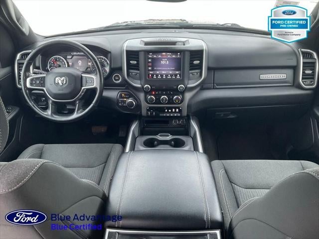 2020 RAM 1500 Big Horn Crew Cab 4x4 5'7' Box