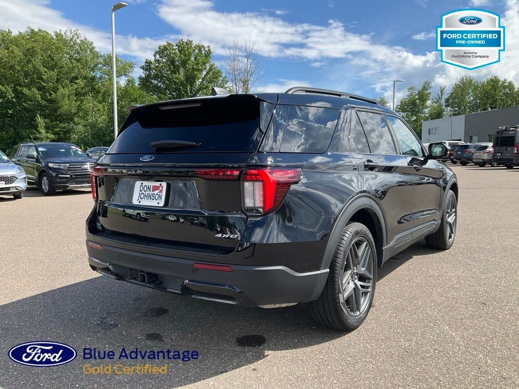 2025 Ford Explorer ST-Line