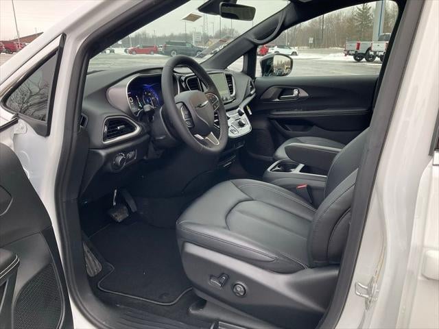 2026 Chrysler Voyager VOYAGER LX