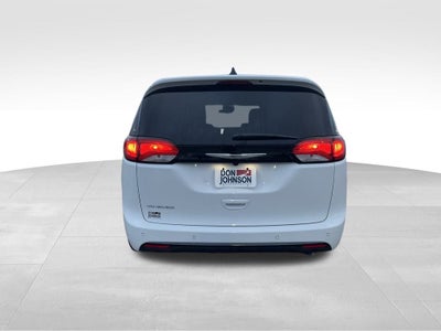 2026 Chrysler Voyager VOYAGER LX