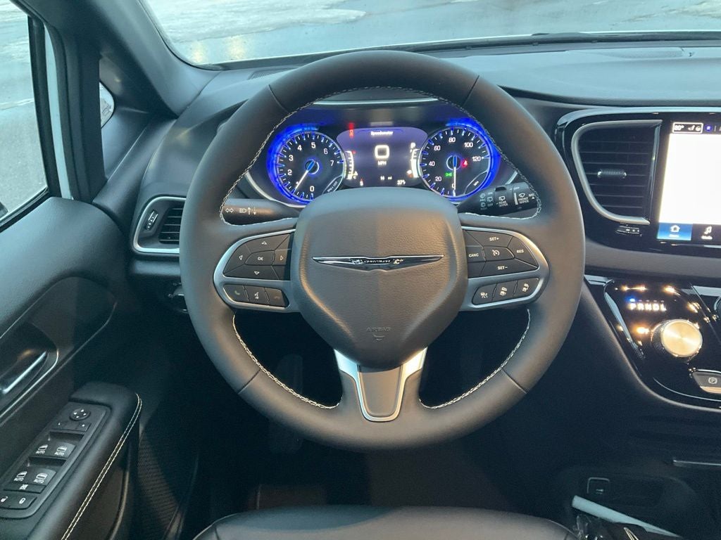 2026 Chrysler Voyager VOYAGER LX