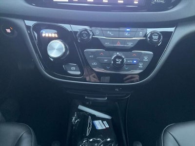 2026 Chrysler Voyager VOYAGER LX