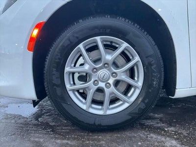 2026 Chrysler Voyager VOYAGER LX