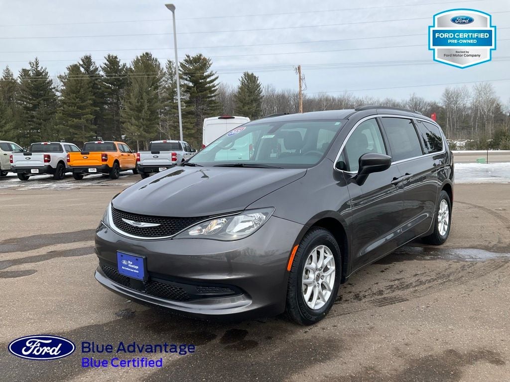 2021 Chrysler Voyager LXI
