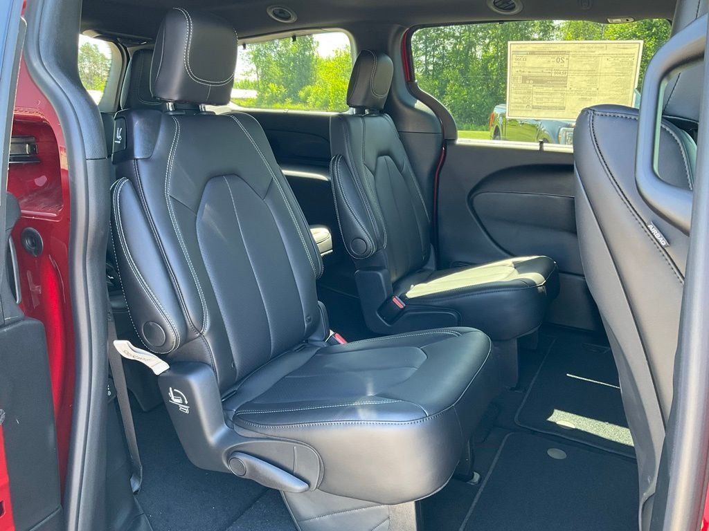 2025 Chrysler Pacifica PACIFICA SELECT AWD