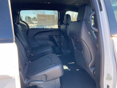 2026 Chrysler Pacifica PACIFICA SELECT AWD