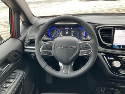 2026 Chrysler Pacifica PACIFICA SELECT AWD
