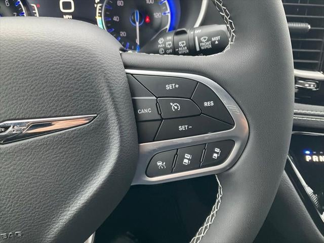 2026 Chrysler Pacifica PACIFICA SELECT AWD