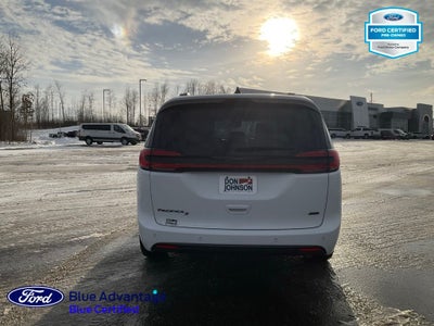 2024 Chrysler Pacifica Touring L AWD