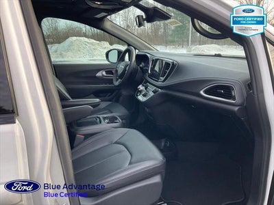 2024 Chrysler Pacifica Touring L AWD