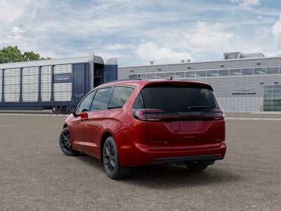 2027 Chrysler Pacifica Limited