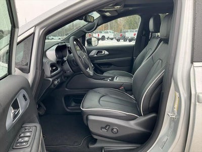 2026 Chrysler Pacifica PACIFICA LIMITED AWD