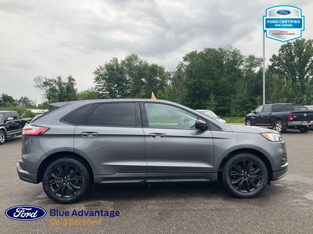 2022 Ford Edge SE