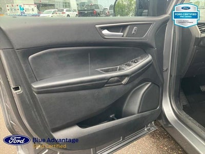 2022 Ford Edge SE