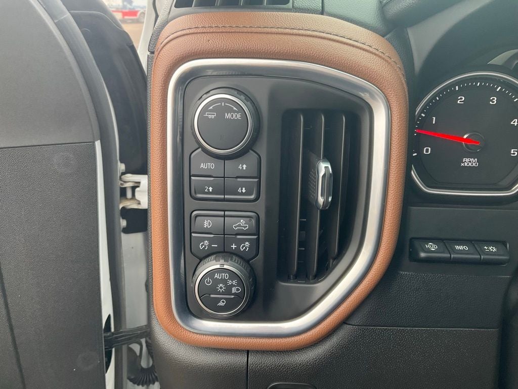 2022 Chevrolet Silverado 3500HD 4WD Crew Cab Standard Bed High Country