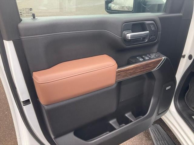 2022 Chevrolet Silverado 3500HD 4WD Crew Cab Standard Bed High Country