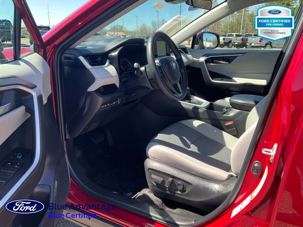 2022 Toyota RAV4 XLE