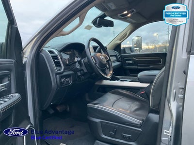 2019 RAM 3500 Laramie Crew Cab 4x4 6'4' Box