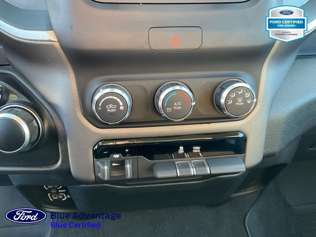 2020 RAM 2500 Big Horn Crew Cab 4x4 6'4' Box