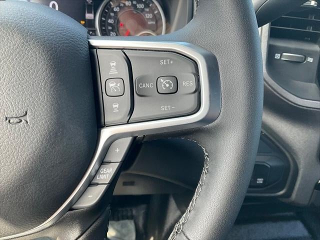 2025 RAM Ram 5500 Chassis Cab RAM 5500 TRADESMAN CHASSIS CREW CAB 4X4 84' CA