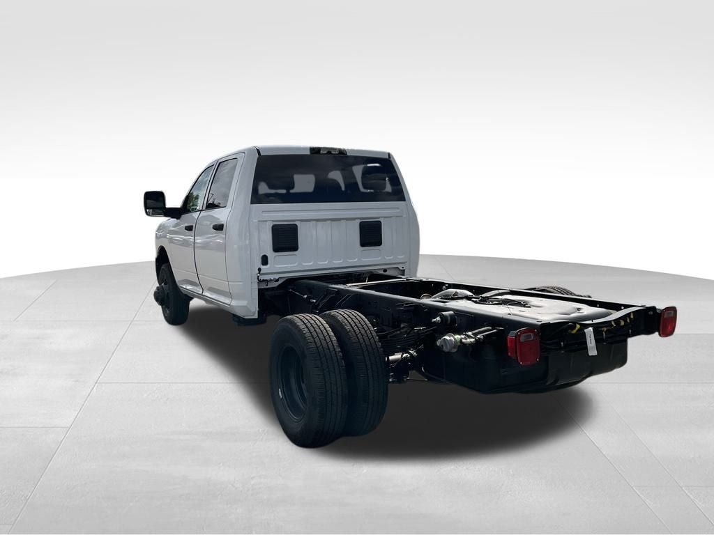 2025 RAM Ram 3500 Chassis Cab RAM 3500 TRADESMAN CREW CAB CHASSIS 4X4 60' CA