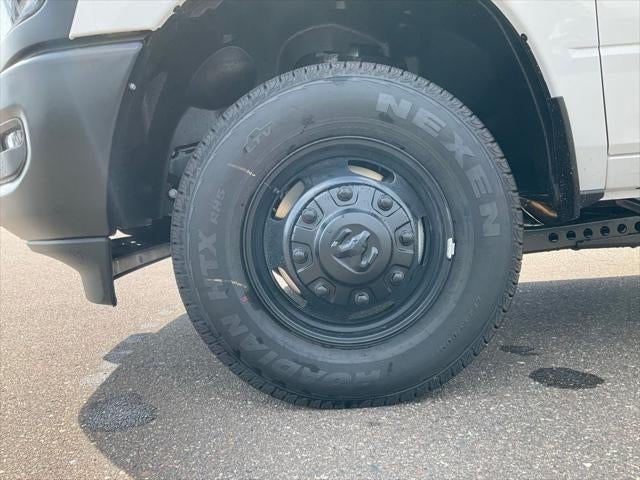 2025 RAM Ram 3500 Chassis Cab RAM 3500 TRADESMAN CREW CAB CHASSIS 4X4 60' CA