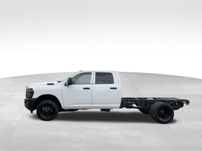 2025 RAM Ram 3500 Chassis Cab RAM 3500 TRADESMAN CREW CAB CHASSIS 4X4 60' CA