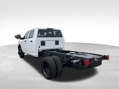 2025 RAM Ram 3500 Chassis Cab RAM 3500 TRADESMAN CREW CAB CHASSIS 4X4 60' CA