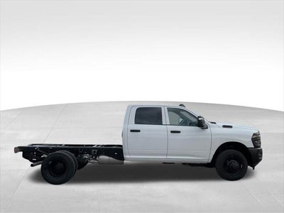 2026 RAM Ram 3500 Chassis Cab RAM 3500 TRADESMAN CREW CAB CHASSIS 4X4 60' CA