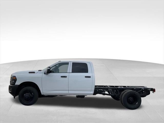 2026 RAM Ram 3500 Chassis Cab RAM 3500 TRADESMAN CREW CAB CHASSIS 4X4 60' CA