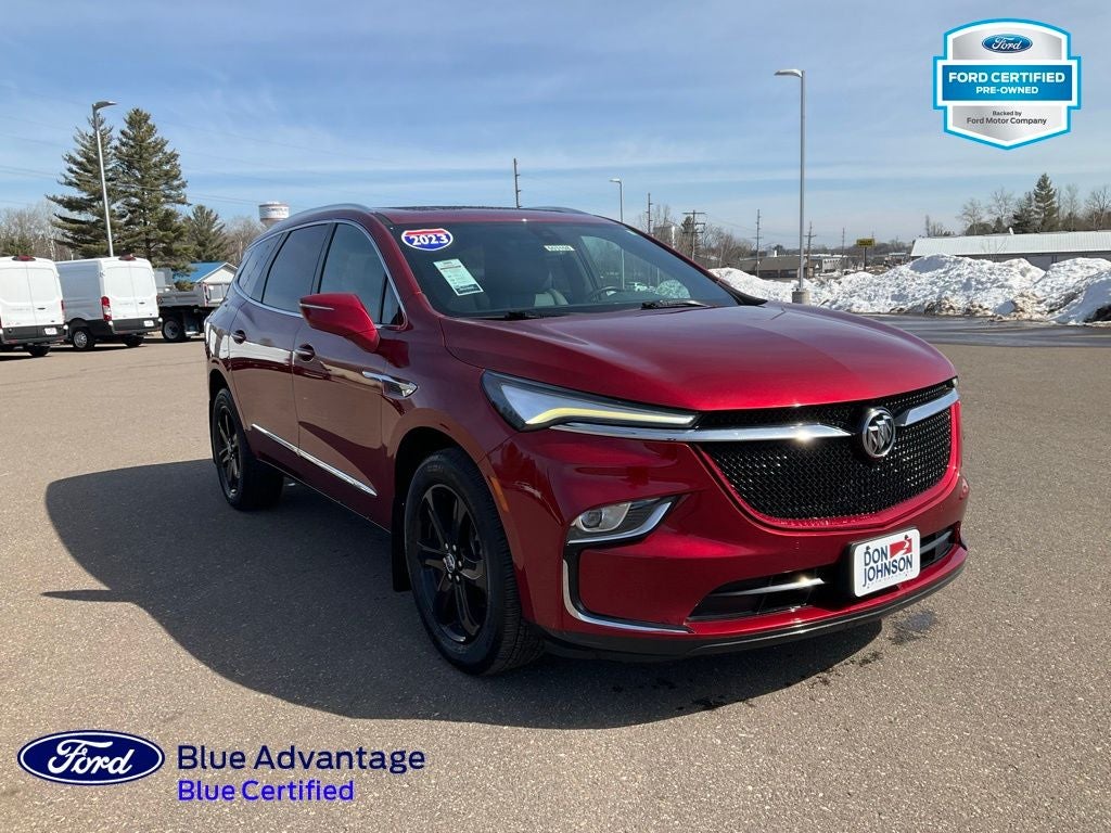 2023 Buick Enclave Essence