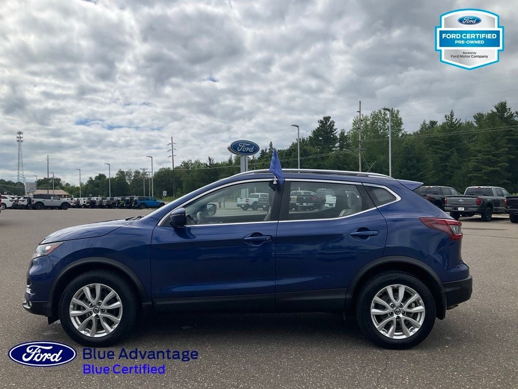 2022 Nissan Rogue Sport SV