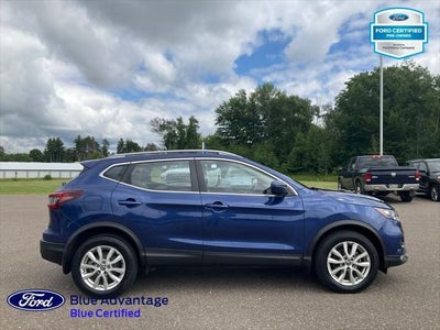 2022 Nissan Rogue Sport SV