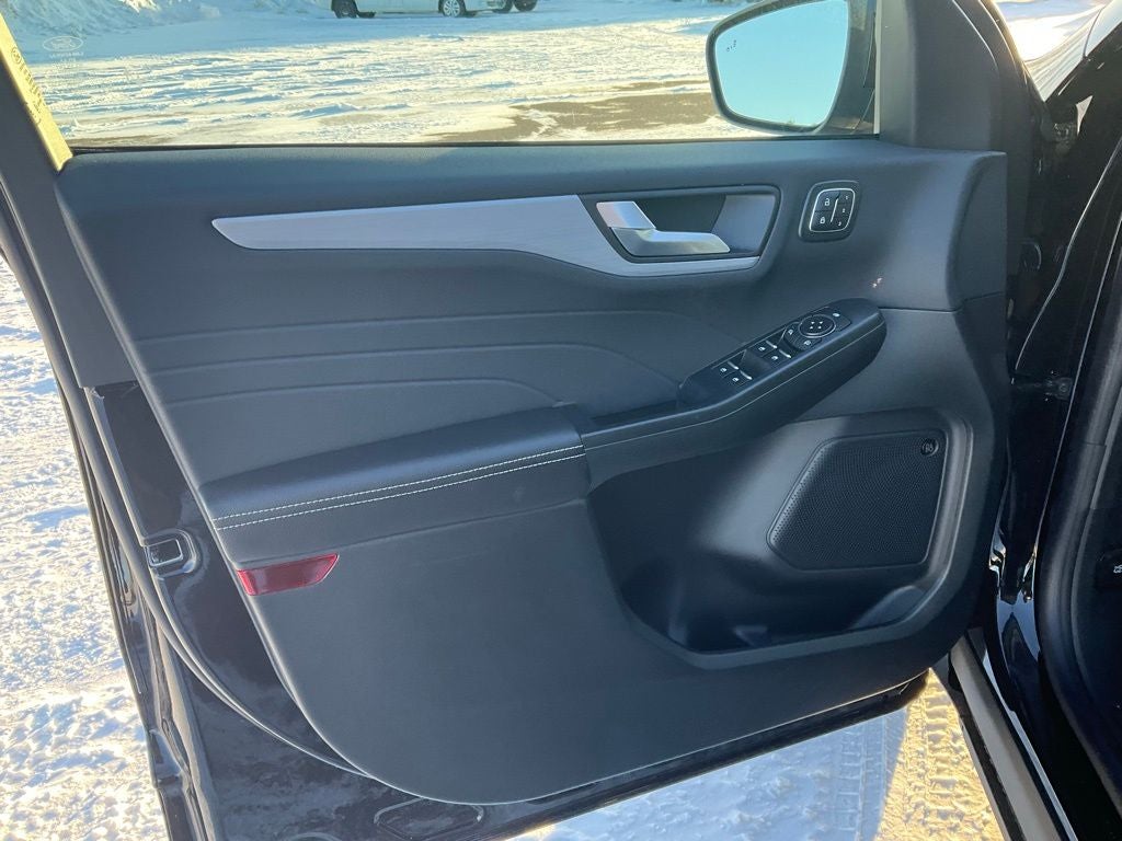 2026 Ford Escape Hybrid Platinum